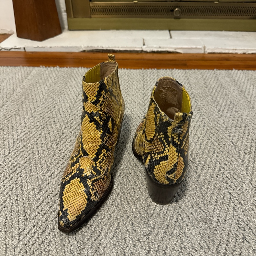 Sam Edelman Yellow Snake-Print Leather Ankle Boots - Picture 2 of 4